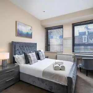  Apartment Spacious 2 Bedroom - Sleeps 6